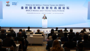 Representantes de BRICS buscan fortalecer al Sur Global con cooperación entre medios y think tanks