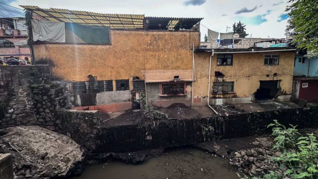 Brugada confirma 87 viviendas afectadas en la Magdalena Contreras por la tromba del sábado