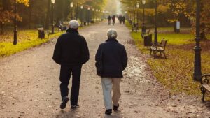 Caminar 15 minutos al día reduce casi 20% el riesgo de muerte prematura