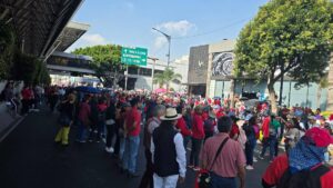 ¡Vuelven a las calles! La CNTE colapsa Tlalpan y se dirige al Centro de CDMX