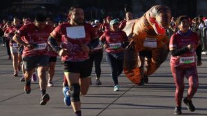 ¿Como Forrest Gump? Captan a mujer corriendo en Periférico Ecológico de Puebla