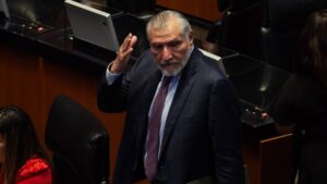 Señalan supuestos vínculos de Adán Augusto con red de protección de empresas fantasma