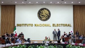 INE multa a partidos con 32 millones por irregularidades fiscales