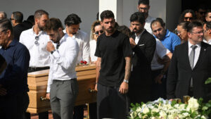 Familiares y amigos le dan el último adiós a Diogo Jota y a su hermano