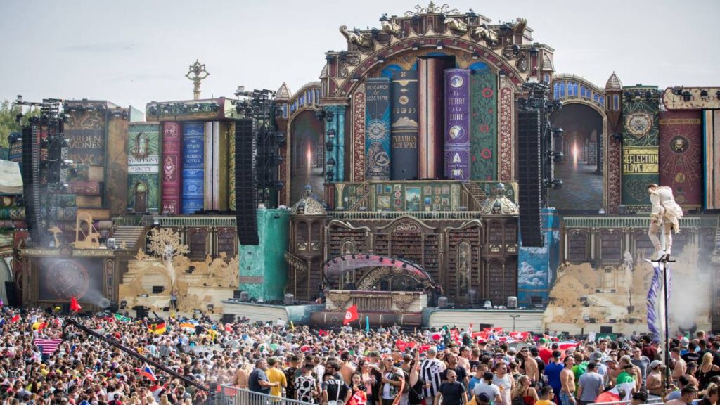 Tomorrowland seguirá con su programación