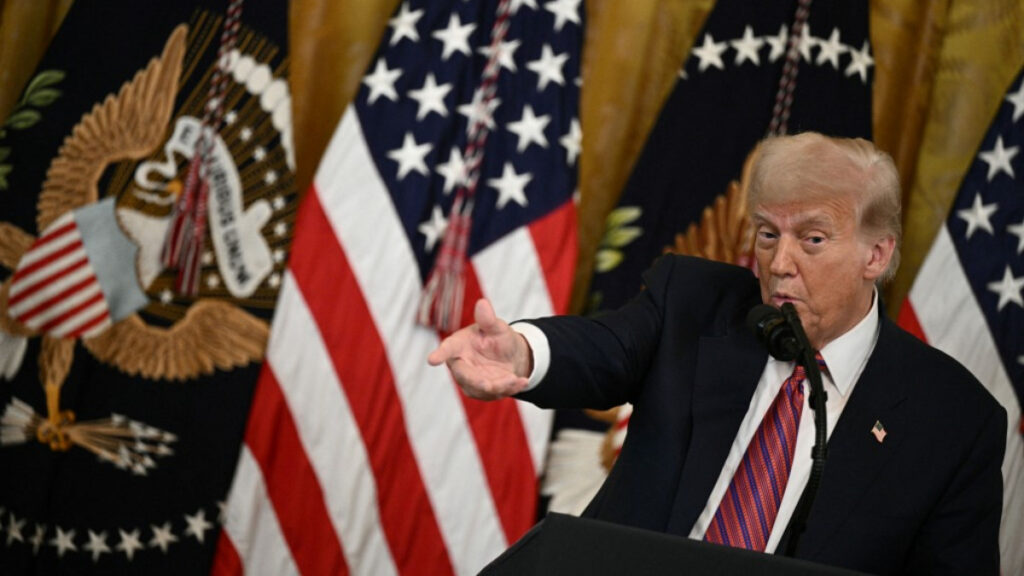 Trump demanda al Wall Street Journal y a Rupert Murdoch por noticia sobre el caso Epstein