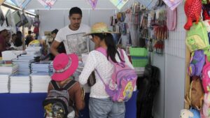 Ferias de regreso a clases en 41 ciudades; hay útiles con 50% de descuento