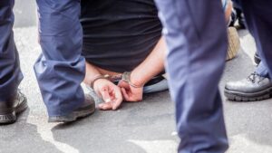 Firman petición en Change.org para deportar a “Lady Racista”