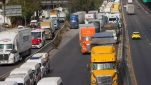 Hoy No Circula se amplía en 22 municipios del Edomex: ¿Qué día descansa mi auto?