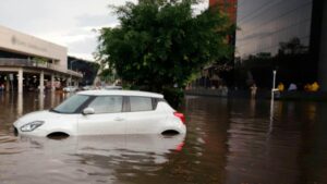 VIDEOS: Lluvia deja fuertes inundaciones en CDMX, se activa alerta roja