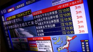Japón emite alerta de evacuación por tsunami tras sismo en Rusia