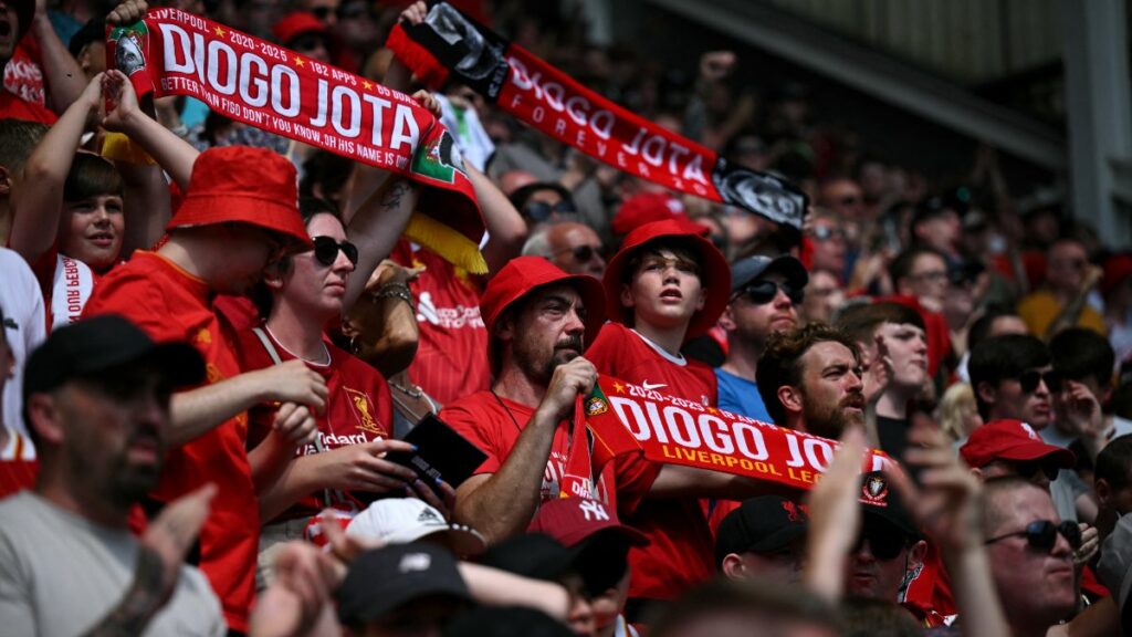 Así homenajeó Liverpool a Diogo Jota en su primer partido desde la muerte del portugués