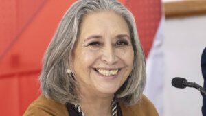 Lulú Medina asume presidencia de CANACINTRA