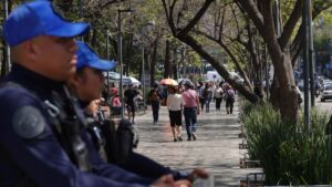 Marcha policial y protestas laborales marcan las movilizaciones del 15 de octubre en CDMX