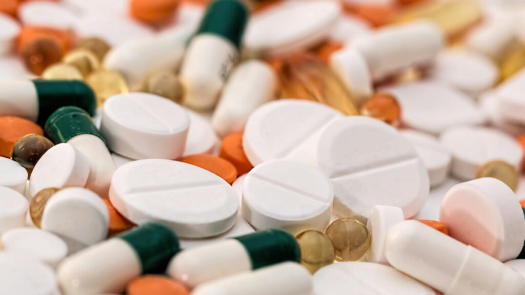 Gobierno Federal anuncia compra masiva de medicamentos e insumos