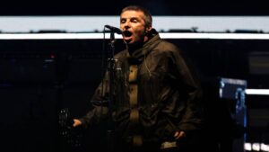 “No somos como Coldplay”; Liam Gallagher, vocalista de Oasis, lanza mensaje en concierto