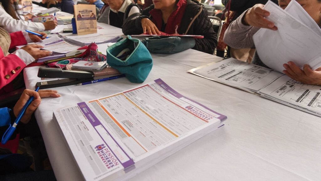 obten-el-formato-de-la-pension-mujeres-bienestar-de-60-a-64-anos-sin-costo