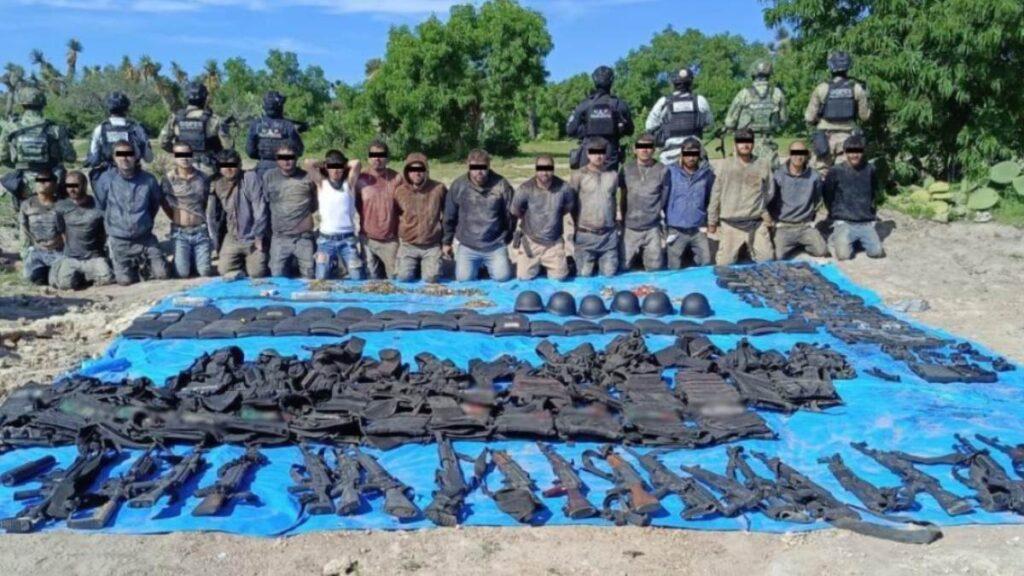 Operativo en Aguascalientes deja 18 detenidos, armas aseguradas y bloqueos criminales