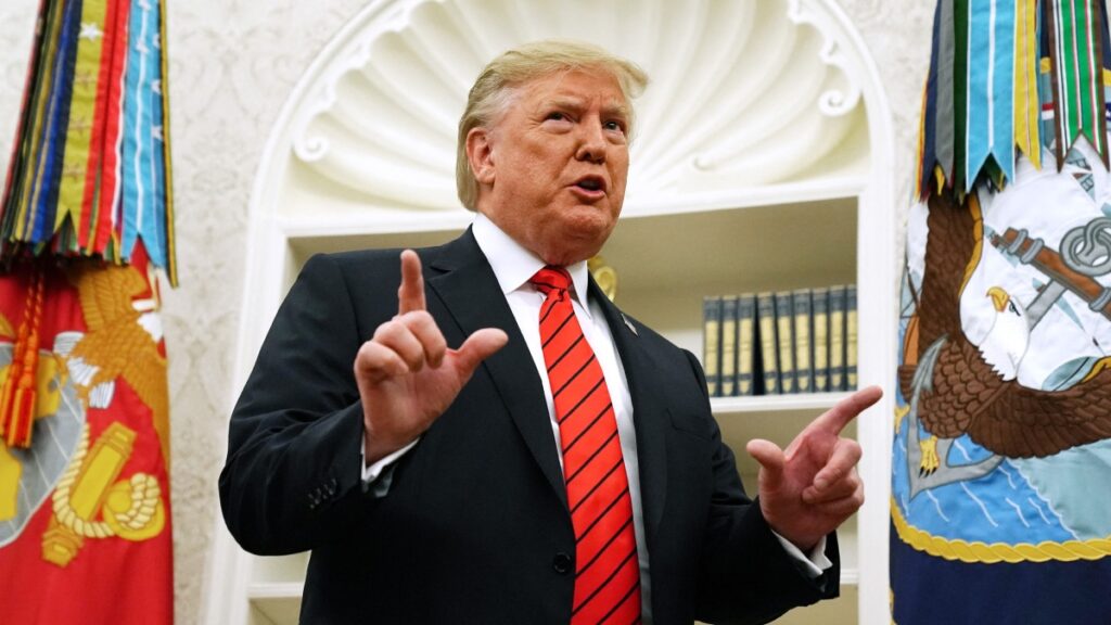 Pide Trump a sus simpatizantes de MAGA parar los ataques por el caso Epstein