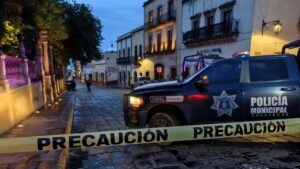 Captan en video agresión contra el reportero Paco Granillo en Morelos; acusa intento de homicidio