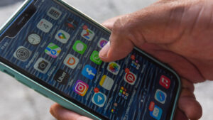 ¿Por qué se te acaban tan rápido tus datos del celular? Evita estas prácticas cotidianas