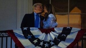 Donald y Melania Trump protagonizan incómodo momento en la Casa Blanca