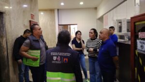 Cae elevador de quinto piso en edificio de la colonia Obrera; reportan seis lesionados