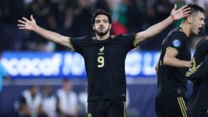 Raúl Jiménez conmueve en la Copa Oro 2025 con homenaje a Diogo Jota