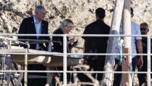 Netanyahu visita por primera vez kibutz atacado por Hamás; promete el regreso de todos los rehenes