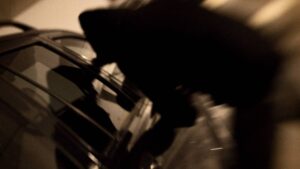 Roban camioneta a diputada Giulianna Bugarini en Morelia; hay video del atraco