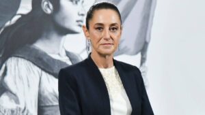 Claudia Sheinbaum se enfrenta a su primera gran decisión como morenista