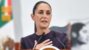 Sheinbaum descarta que CURP biométrica sustituirá padrón o lista nominal