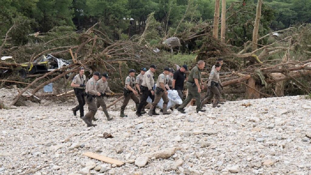suman-43-muertos-por-inundaciones-en-texas