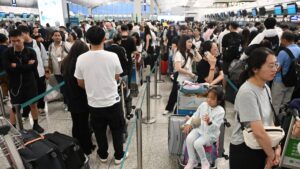 Tifón Wipha golpea a Hong Kong, cancelan más de 500 vuelos