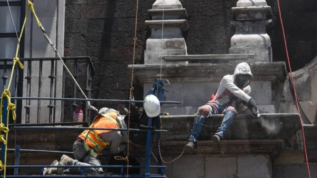 En México, 32.9 millones de personas que trabajan, sin ingresos para salir de pobreza