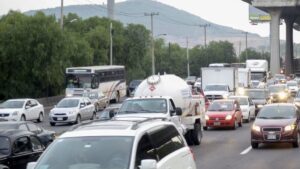 La Autopista México-Querétaro registró carga vial por manifestación de pobladores de Las Ánimas Tepotzotlán
