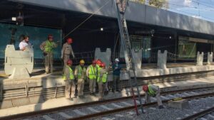 Inician trabajos de ampliación en Tren Ligero, camiones de RTP apoyan con traslados