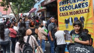 Alumnos de CDMX recibirán en agosto hasta mil 180 pesos para útiles y uniformes; REQUISITOS