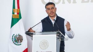 Los 26 reos enviados a EE. UU. seguían delinquiendo y eran un riesgo: García Harfuch