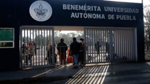 Además de Beatriz Gutiérrez Müller, ¿quiénes son los candidatos a la rectoría de la BUAP en Puebla?