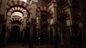 Video muestra estragos del incendio en Mezquita-Catedral de Córdoba