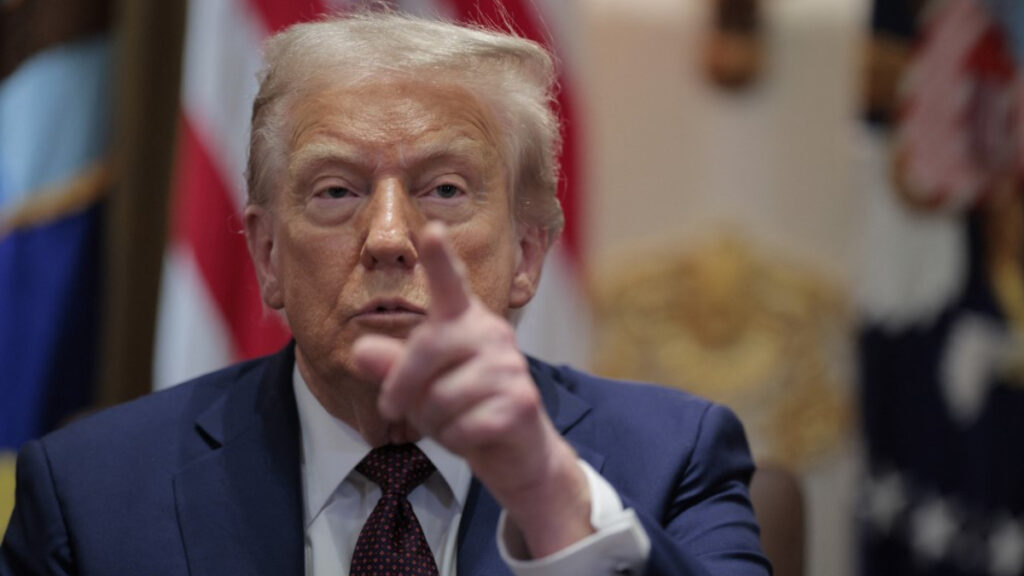 Trump anunciará si cambia el nombre del Departamento de Defensa a Departamento de Guerra; Hegseth dará detalles desde el Pentágono.