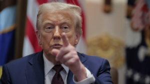 Trump reconoce que Rusia viola el espacio aéreo de Polonia con drones