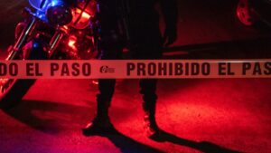 Atropellan a niña que bailaba por monedas en la Glorieta de La Luna, Cuernavaca