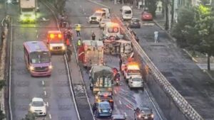 Fuerte choque en avenida Observatorio; conductor queda prensado