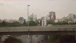 Clima en CDMX hoy un cielo parcialmente nublado y ambiente cálido