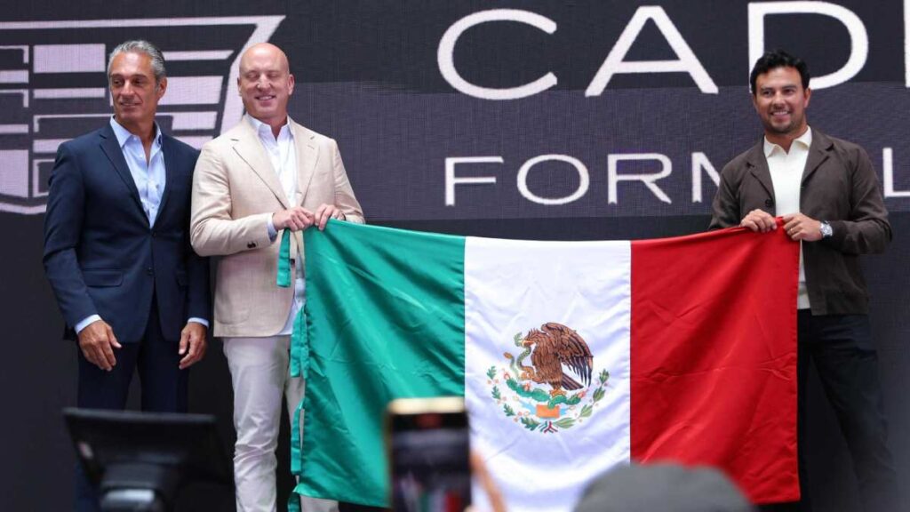 Carlos Slim Domit y Checo Pérez, en un evento en la CDMX