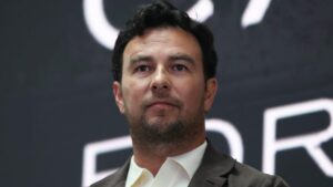 “Mi carrera siempre ha sido algo más grande que yo”: Checo Pérez visita Museo Soumaya