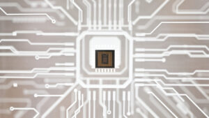 Apple, en la mira por los aranceles a chips