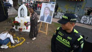 Dan 7 años de prisión a adolescente que atentó contra candidato presidencial Miguel Uribe